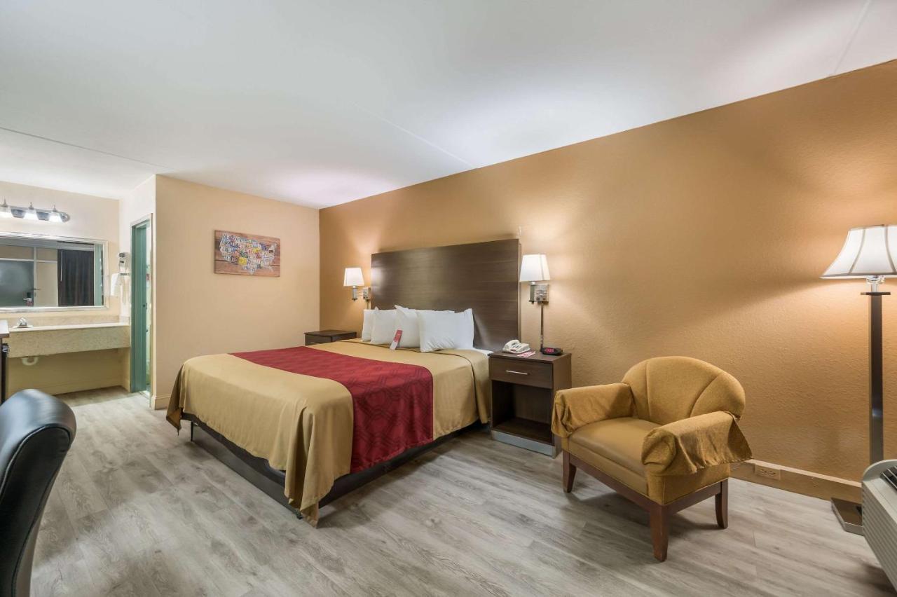 Econo Lodge Cullman Εξωτερικό φωτογραφία