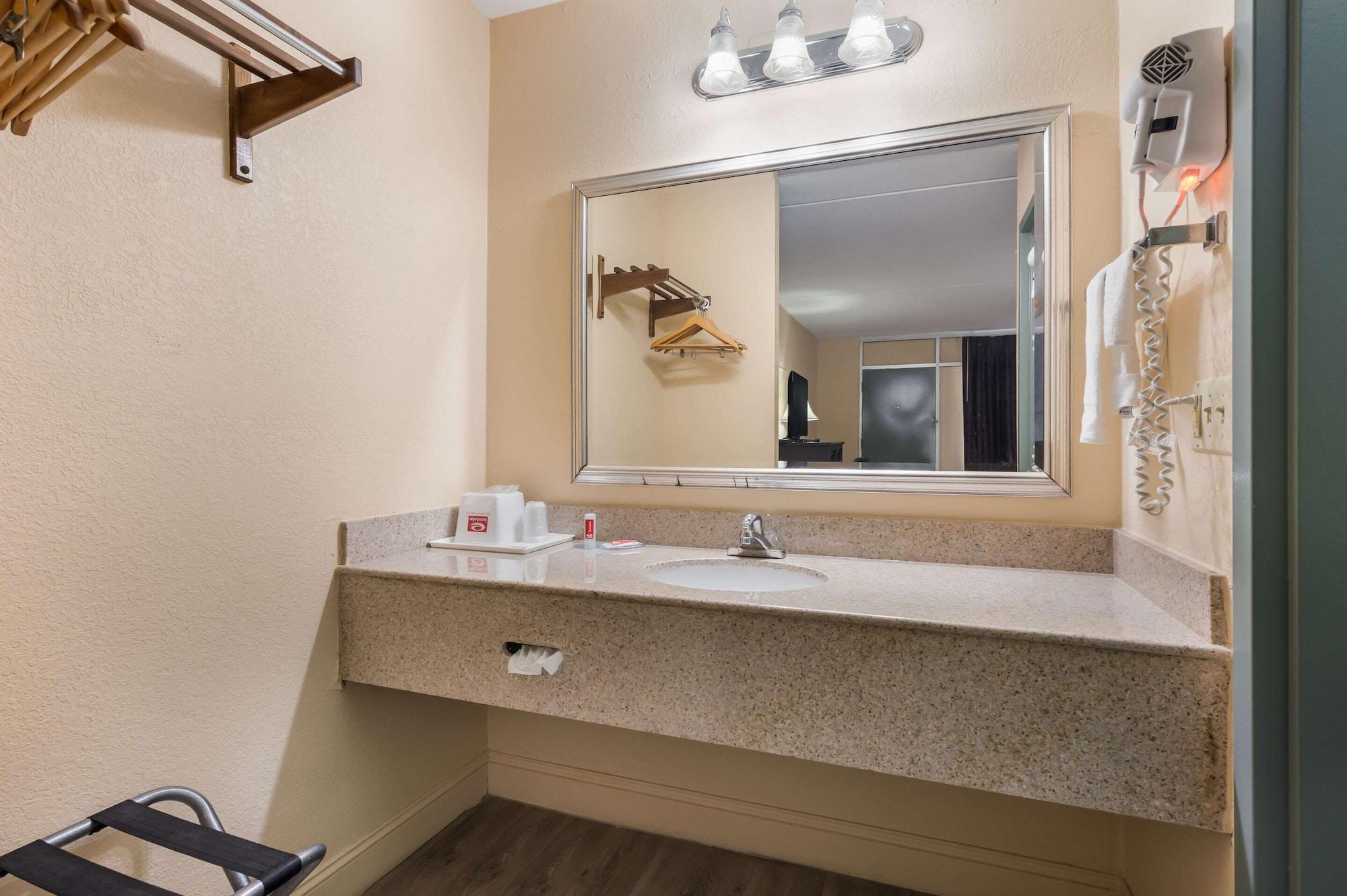 Econo Lodge Cullman Εξωτερικό φωτογραφία