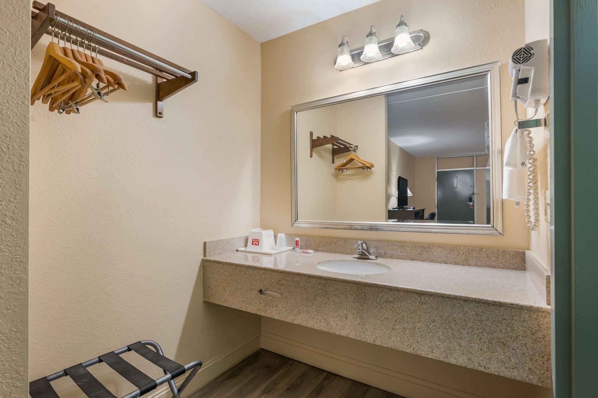 Econo Lodge Cullman Εξωτερικό φωτογραφία